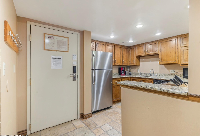 03-1485 Empire Ave #218 -3