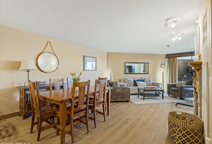 05-1485 Empire Ave #218 -5