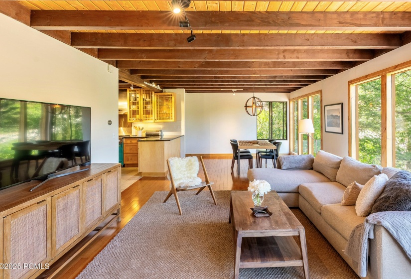 10 - 485 Upper Evergreen Drive