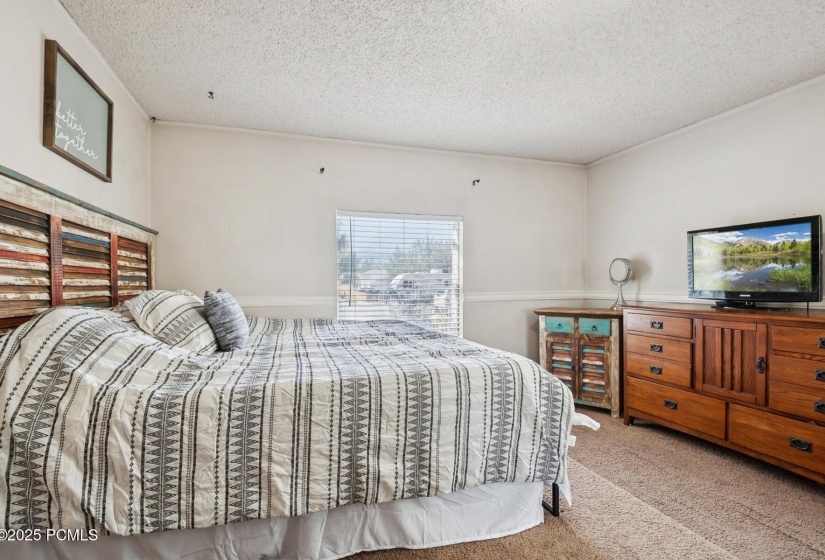 9_Bedroom_1800x1200_4270463