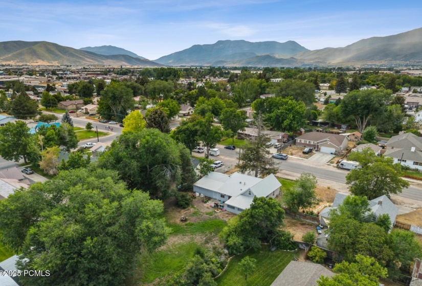 17_Aerial_1800x1200_4270446