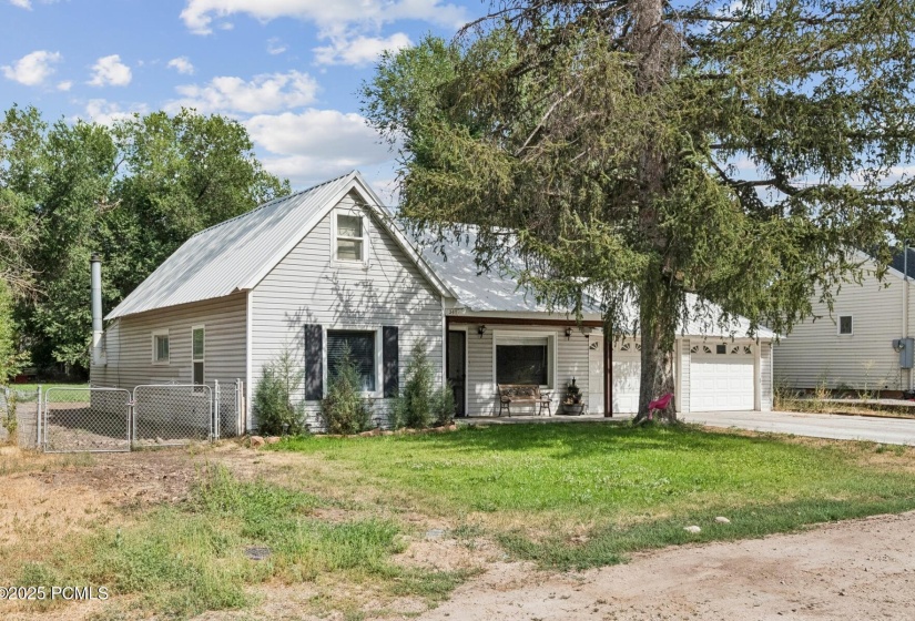 21_Exterior_1800x1200_4270459