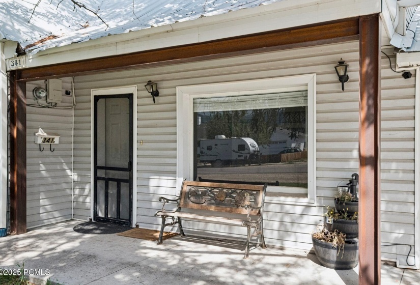 2_Front-Entry_1800x1200_4270458