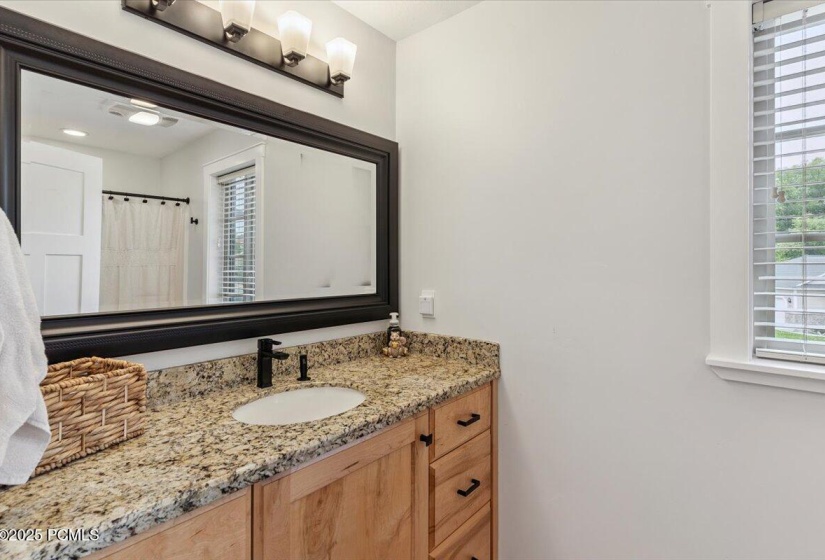 32-Bath