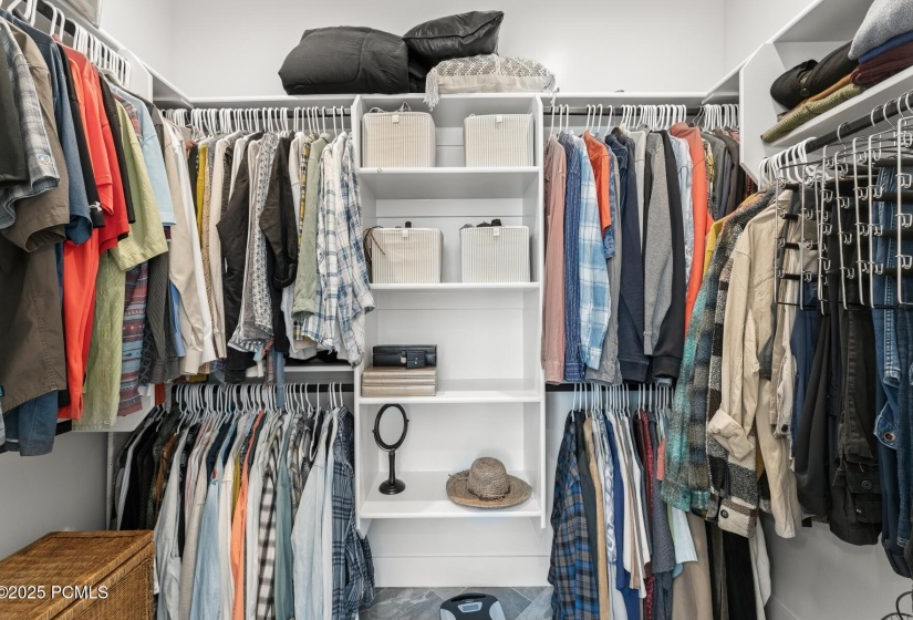 26_Closet_1800x1200_4073978