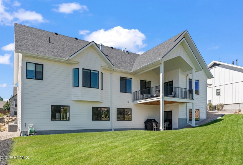 42_Exterior_1800x1200_4073994