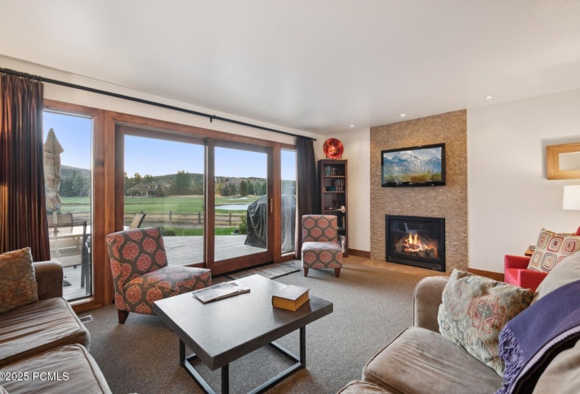 10_Livingroom_1800x1200_4270753