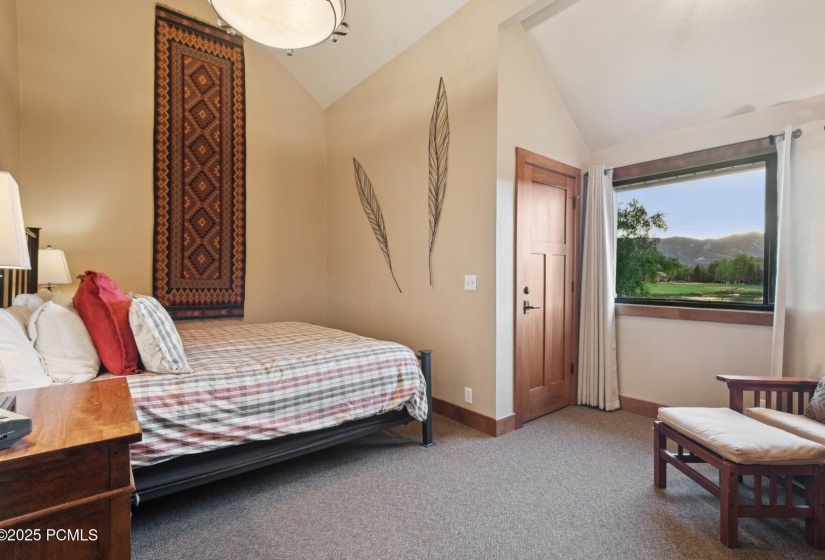 14_Bedroom_1800x1200_4270745