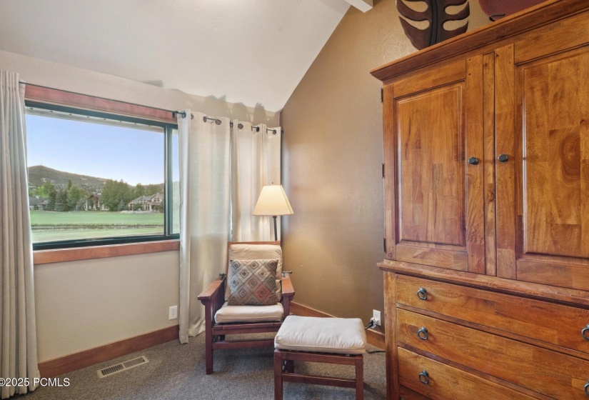 16_Bedroom_1800x1200_4270747