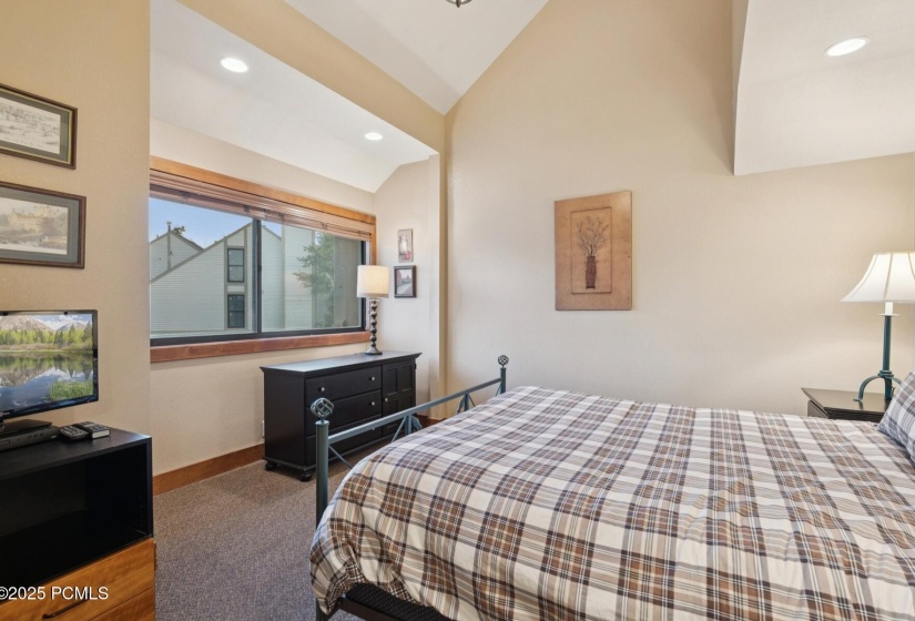 18_Bedroom_1800x1200_4270739