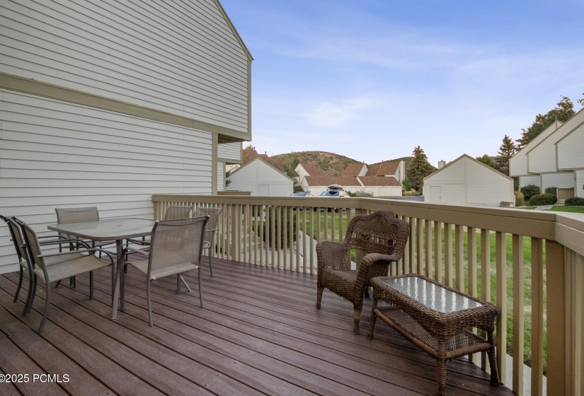 34_Exterior_1800x1200_4270760