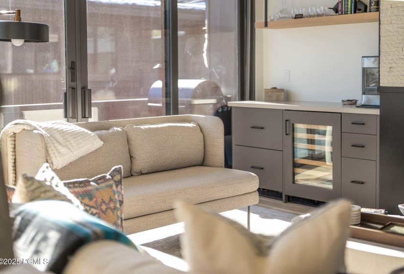 012_livingroom_2_905