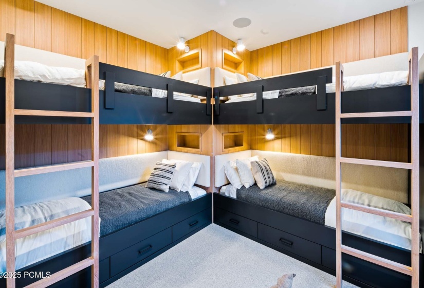 047_bedroom_5_bunk_room_1_534