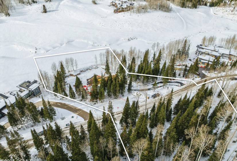 263 White Pine Cy Drone041 w/ lines