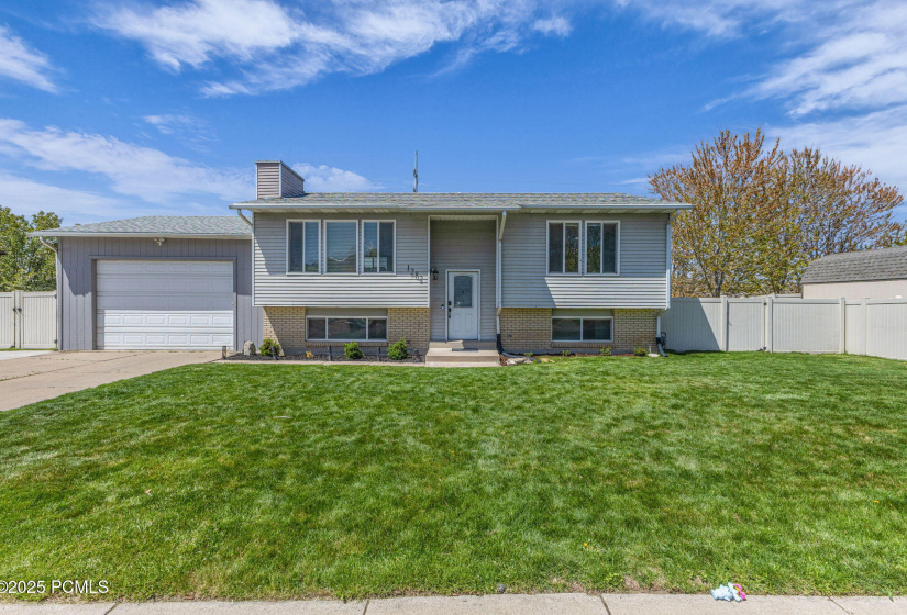 1-web-or-mls-1282-s-875-w
