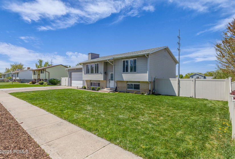 2-web-or-mls-1282-s-875-w