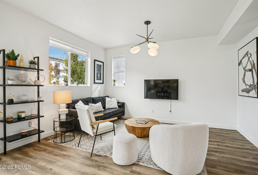 6705 Serviceberry - Family Room