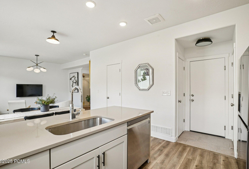 6705 Serviceberry