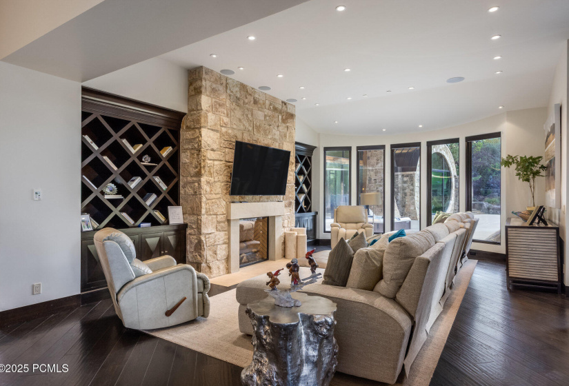 022_5618esouthforkrd24_990