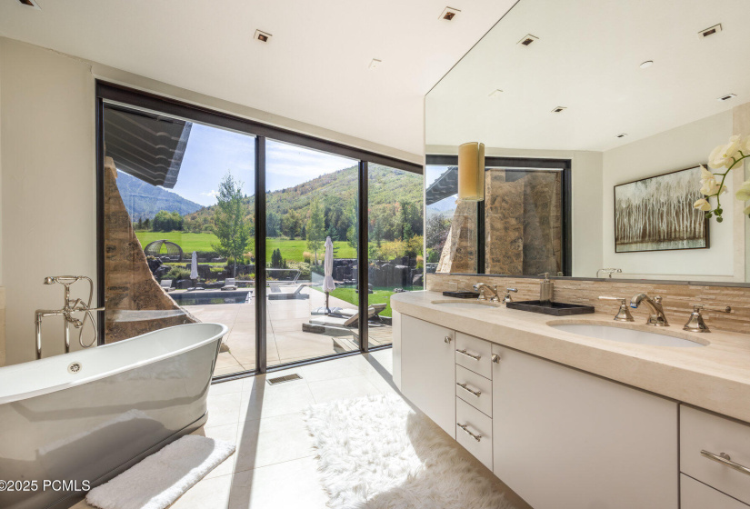 048_5618esouthforkrd74_313