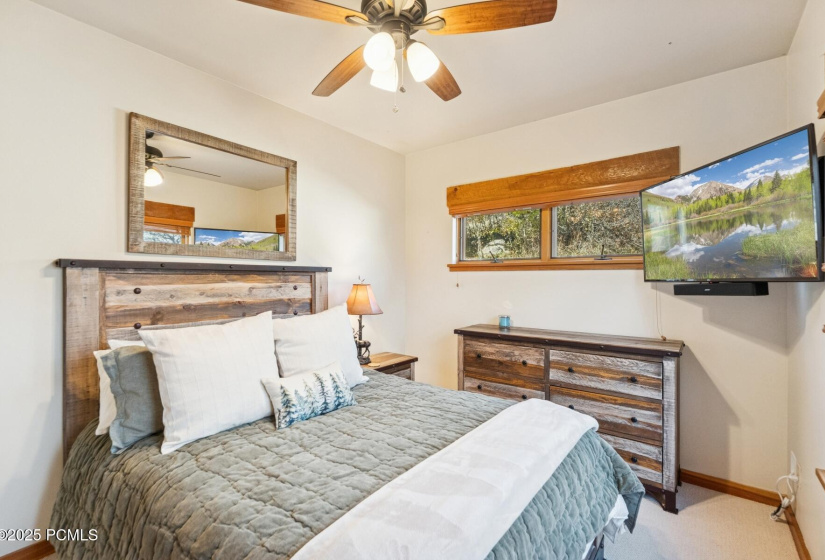 20_Bedroom_1800x1200_4293739