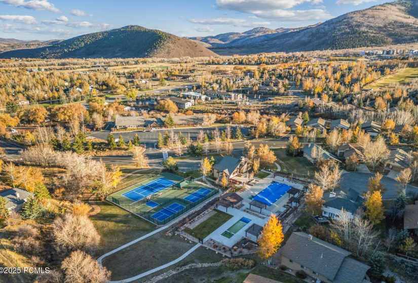 54_Aerial_1800x1200_4293682