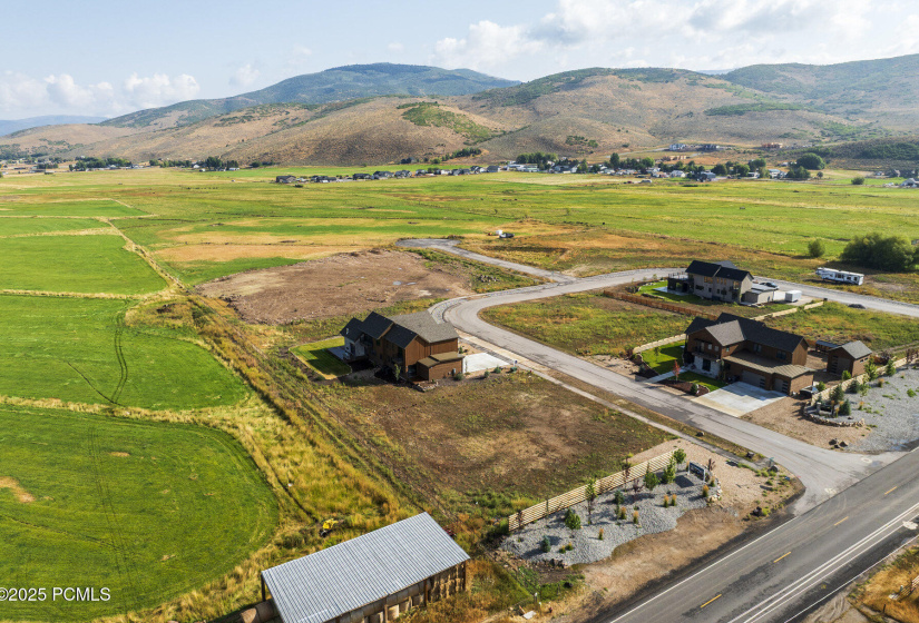 009_008_689_lazy_way_lot_1_-8_666_393