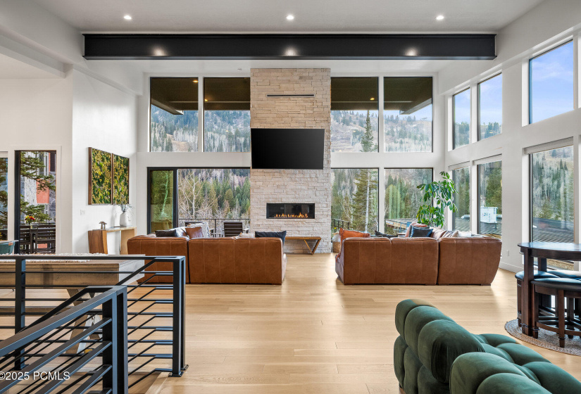 002_ar507761_copy_24