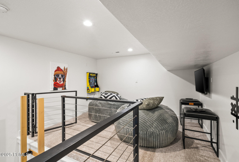 059_ar507704_copy_624