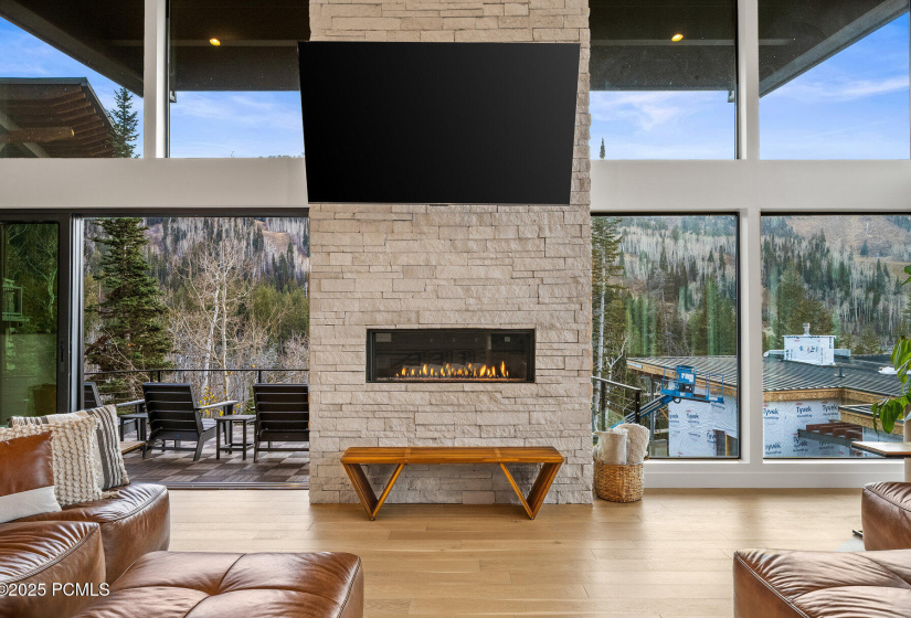 005_ar507731_copy_566