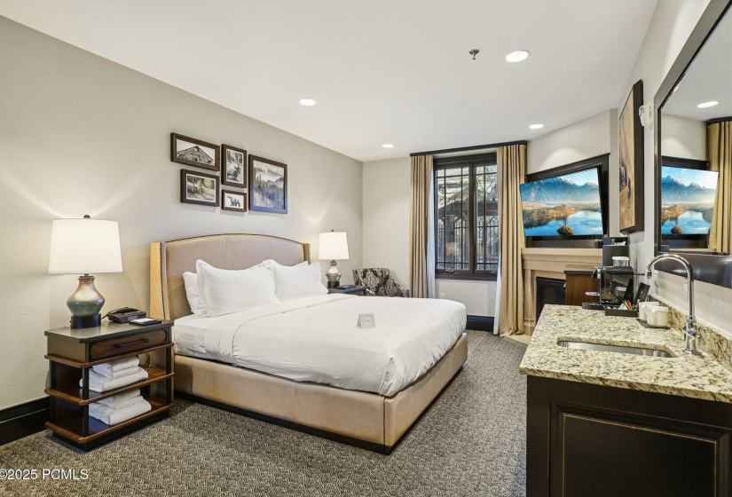 16-web-or-mls-Frostwood Blvd-S1211-016