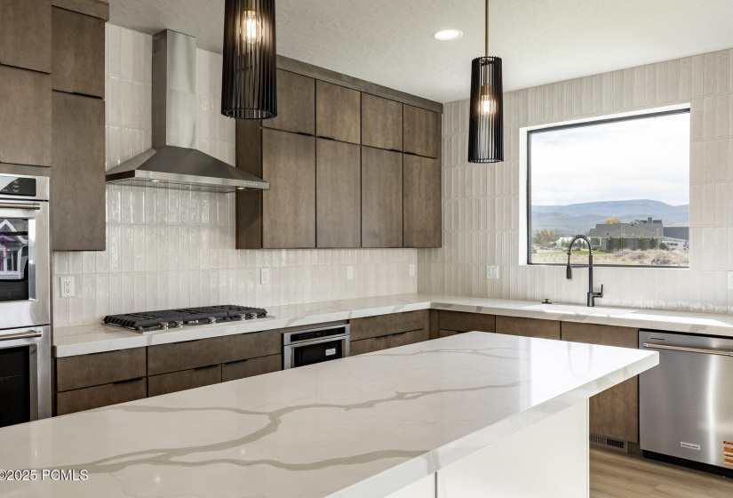 007_2832_e_hayloft_lane_lot_214-007_202