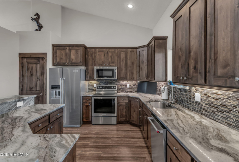 9-web-or-mls-3700-s-1000-e