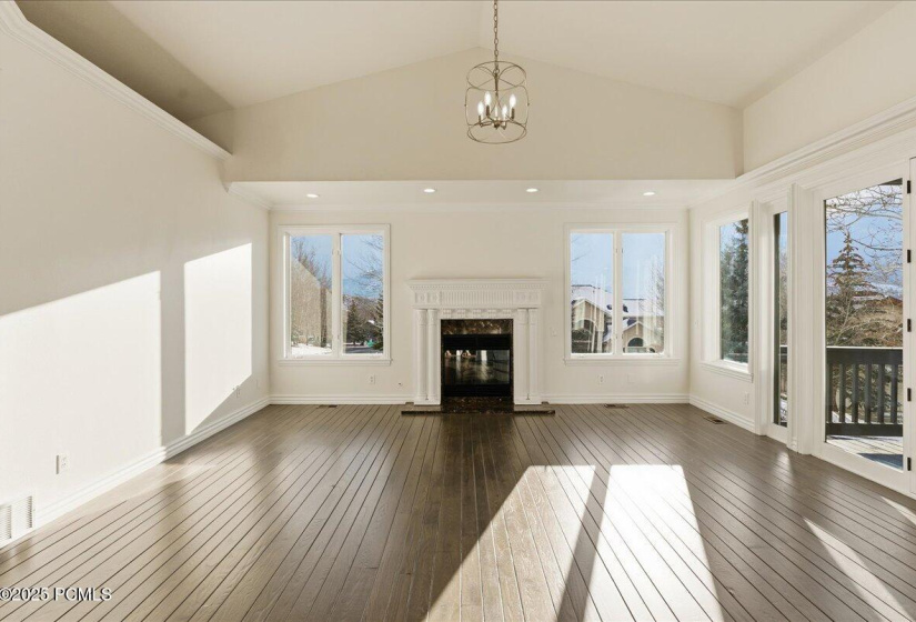 14-8850 Upper Lando Ln-11