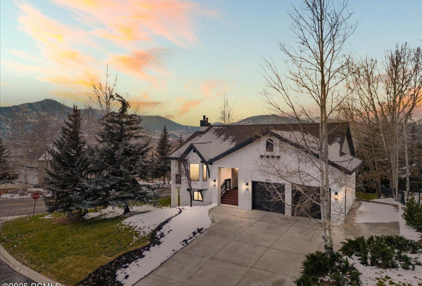 03-8850 Upper Lando Ln V Twilight-3