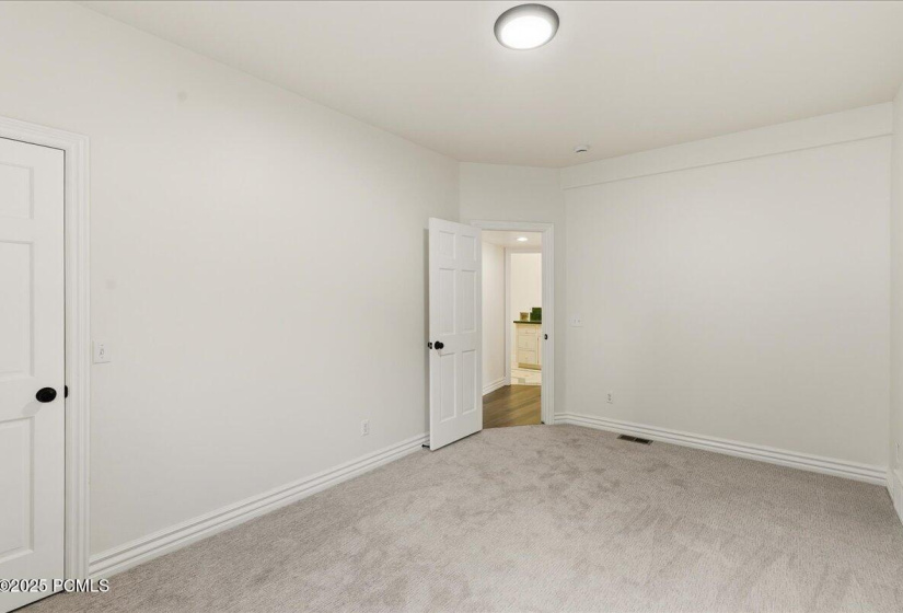 51-8850 Upper Lando Ln-48