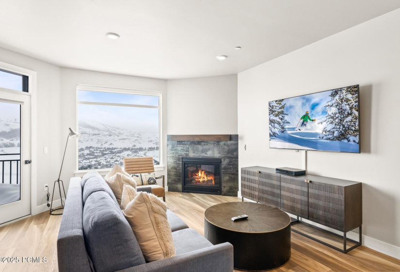 0_Living-room_1800x1200_4012642