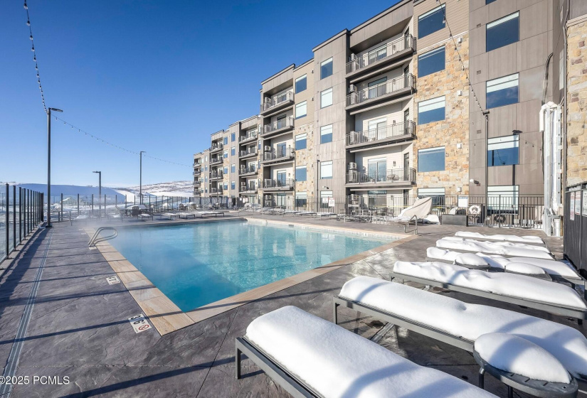 44_Outdoor-Amenities_1800x1200_4016878