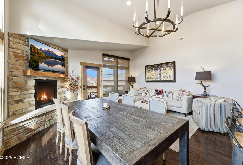 011_ehm00019_with_fire_760