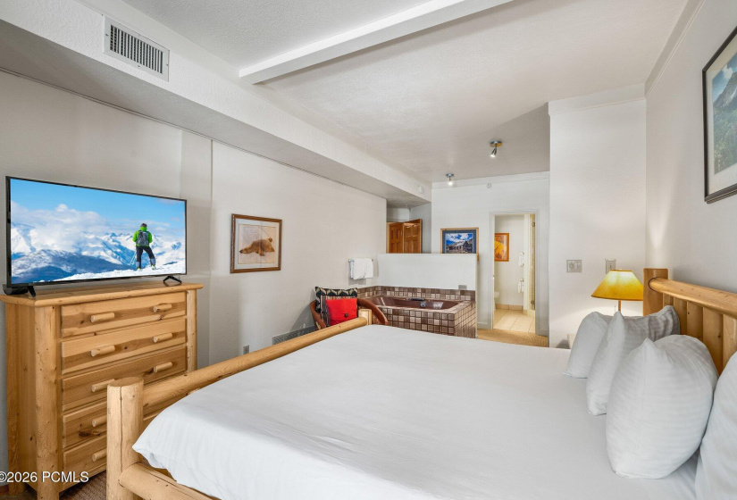 012_ar508928_copy_746