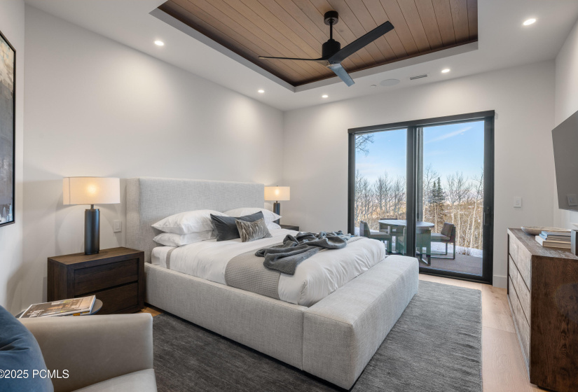 032_8939moonshadowct-30_606