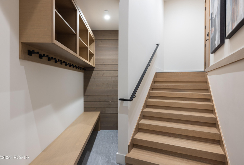 037_8939moonshadowct-36_889