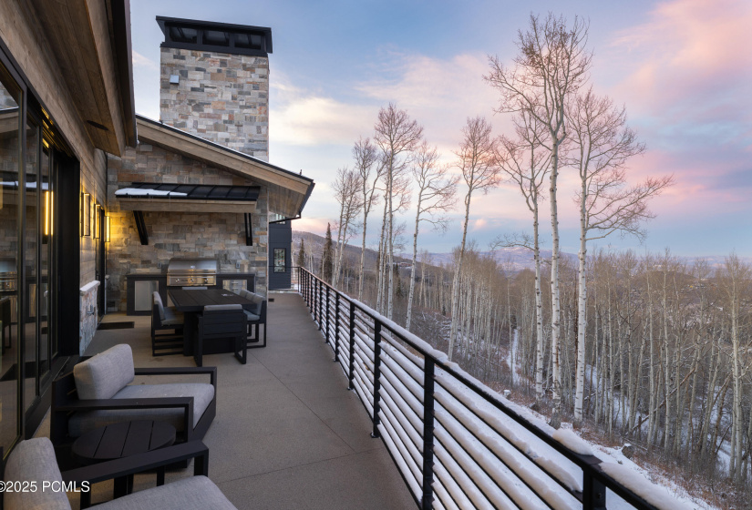 040_8939moonshadowct-39_990