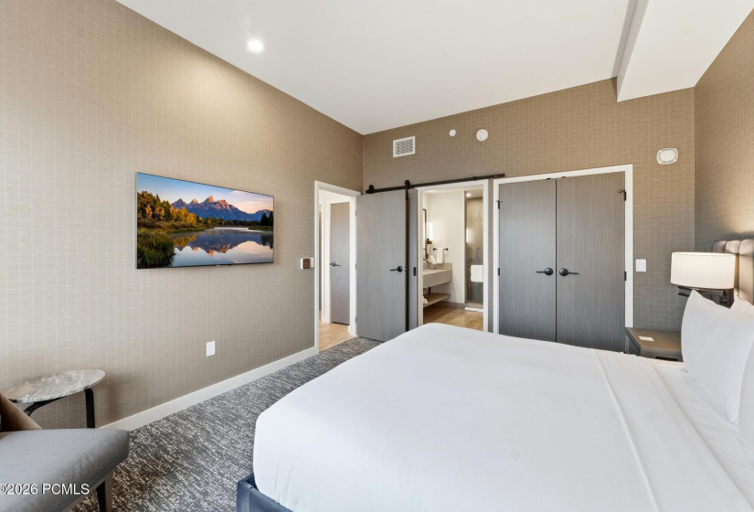 18_Primary-Bedroom_1800x1200_4312219