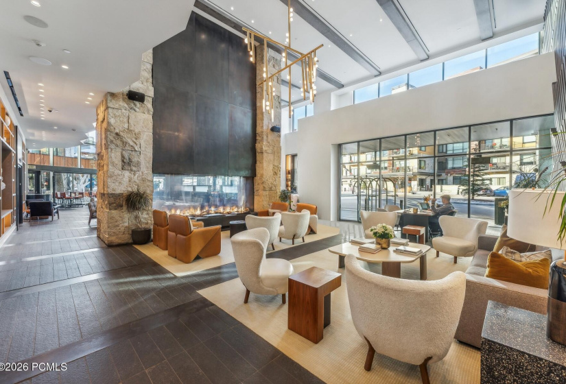 28_Pendry-Lobby_1800x1200_4312211