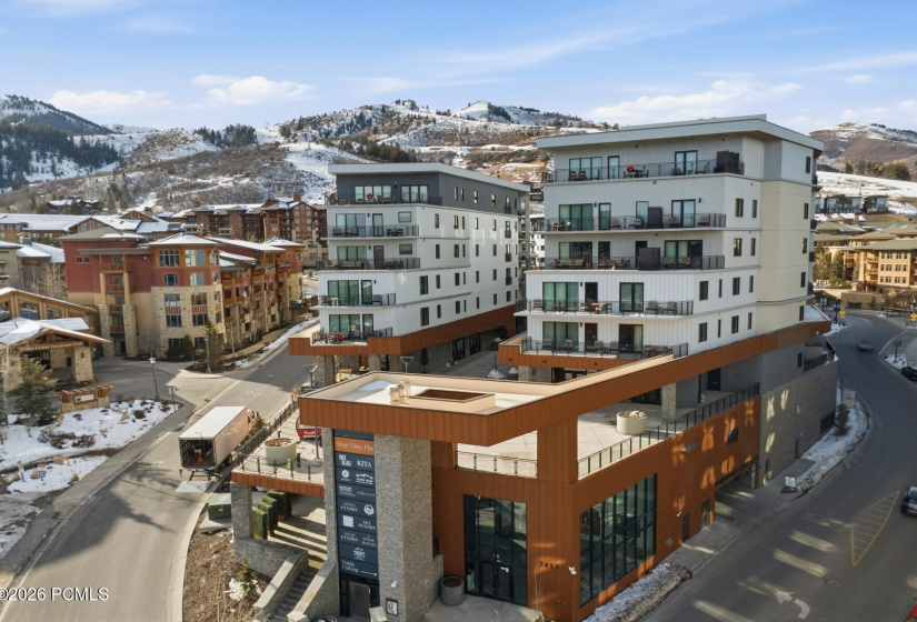 37_Pendry-Back_1800x1200_4311612