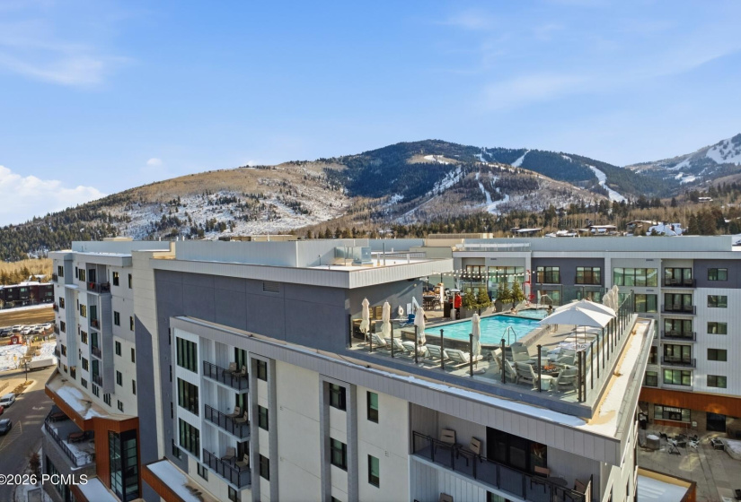 2_Aerial_1800x1200_4311607