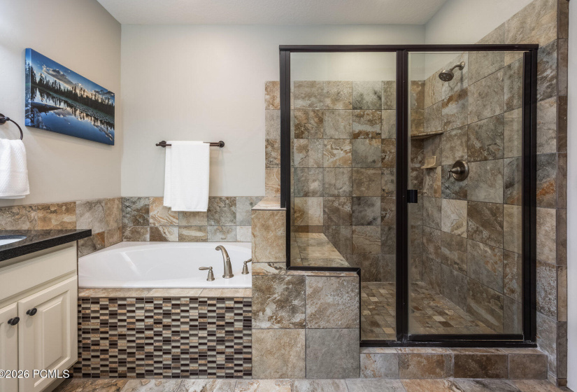 016_13386nalexisdr29_554