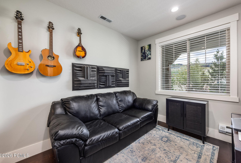 017_13386nalexisdr10_360