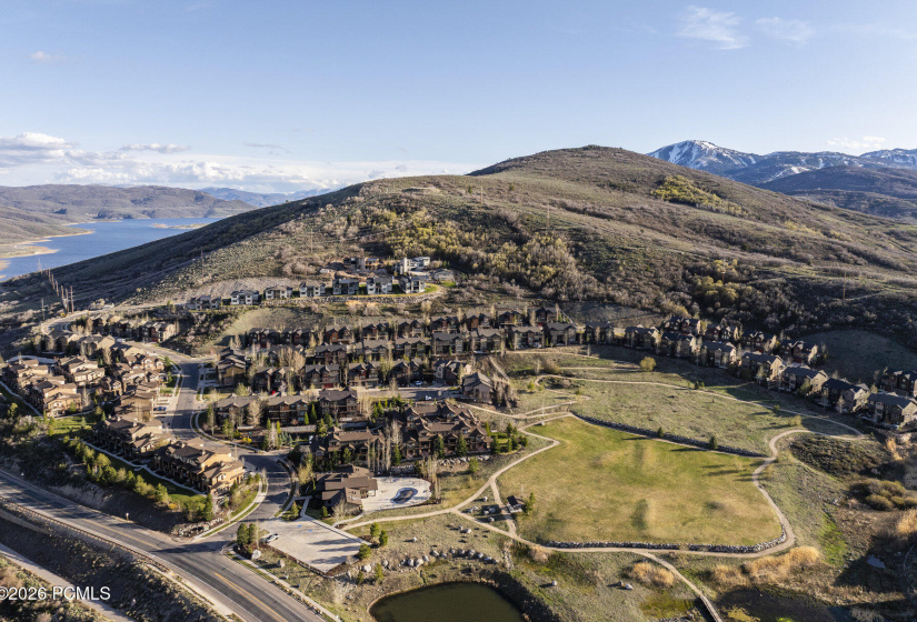 067_13386_alexis_drive-1_922